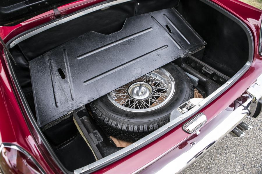  Ferrari 250 GT Coupe (0947GT) 1958 года  (фото 9 из 10)